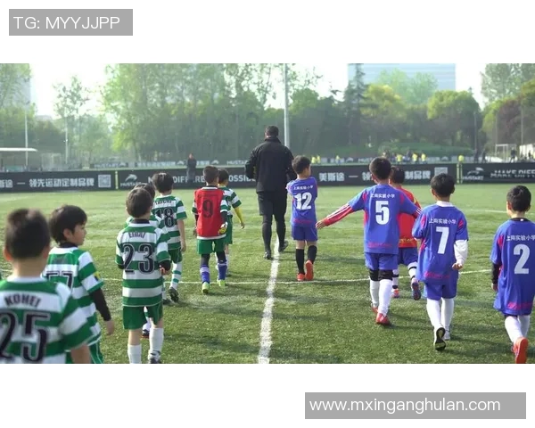 以青训为核心推动足球发展提升青少年培养体系与竞技水平