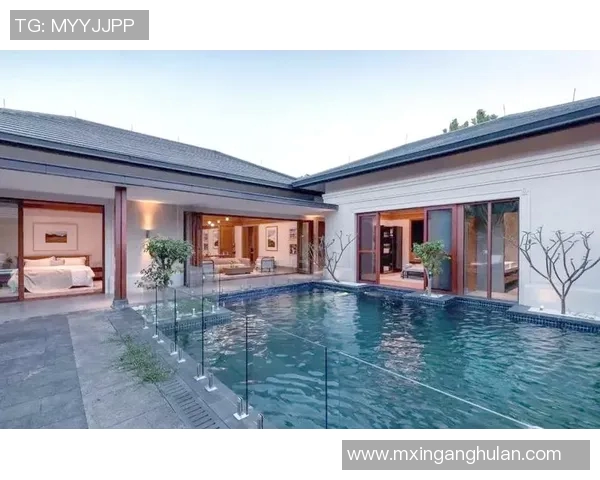 以室内泳池为核心打造奢华生活空间的设计理念与创新应用探索 以室内泳池为核心打造奢华生活空间的设计理念与创新应用探索