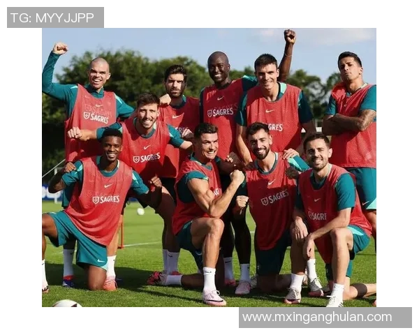 以足球为核心探讨全球体育文化的融合与发展路径 以足球为核心探讨全球体育文化的融合与发展路径