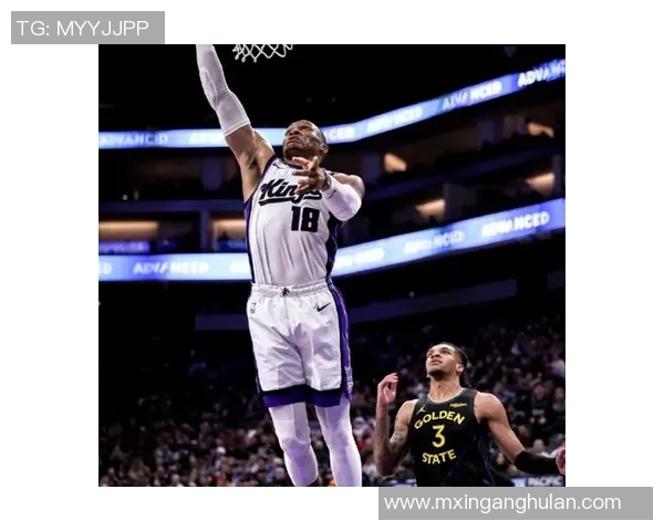 关键抢断锁定胜利！威少又砍三双数据，国王险胜勇士